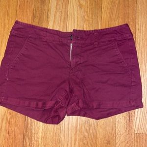 Size 4 Womens’ Midi American Eagle Shorts